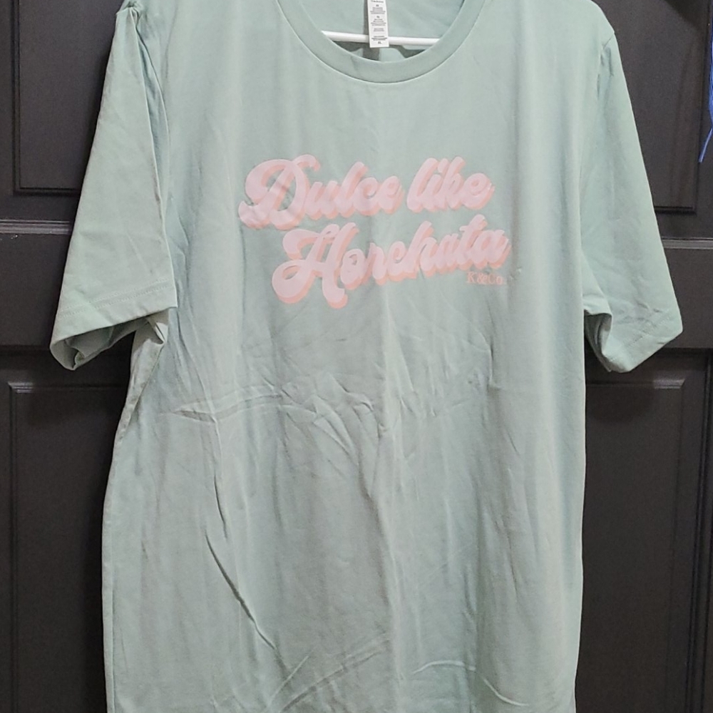 Women's short sleeve t-shirt